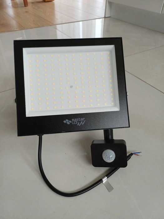 halogen led NAŚWIETLACZ 100 W