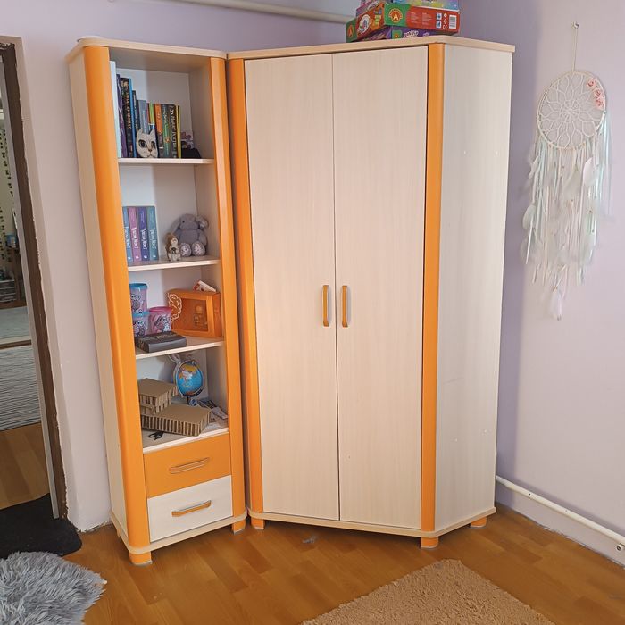 Zestaw mebli do pokoju młodzieżowego