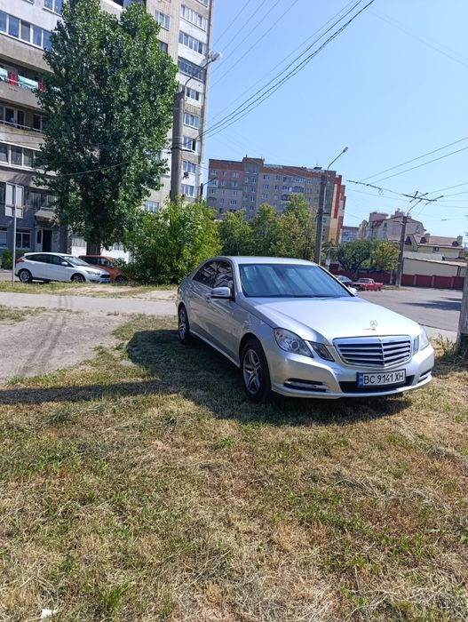 Продається надійне і економне авто