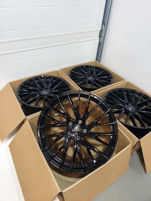 Felgi Arceo 19"8,5 et 35 czarny połysk