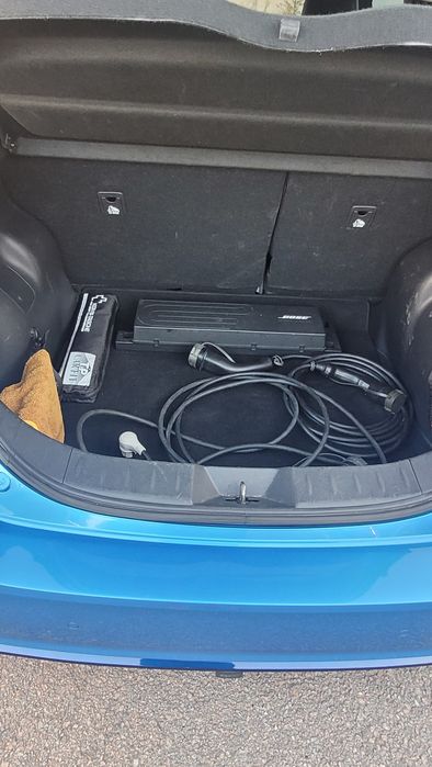 Продам Nissan Leaf