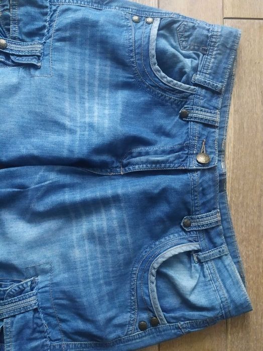 Świetne krótkie spodenki jeansowe dżinsowe M 40