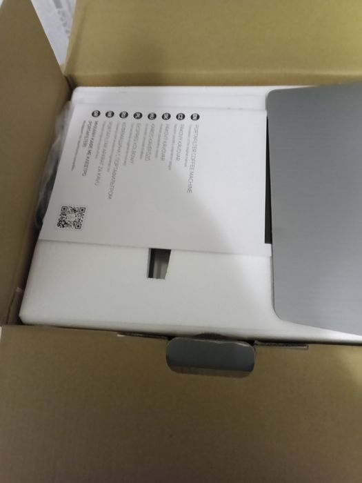 Ekspres ciśnieniowy SENCOR SES1721bk