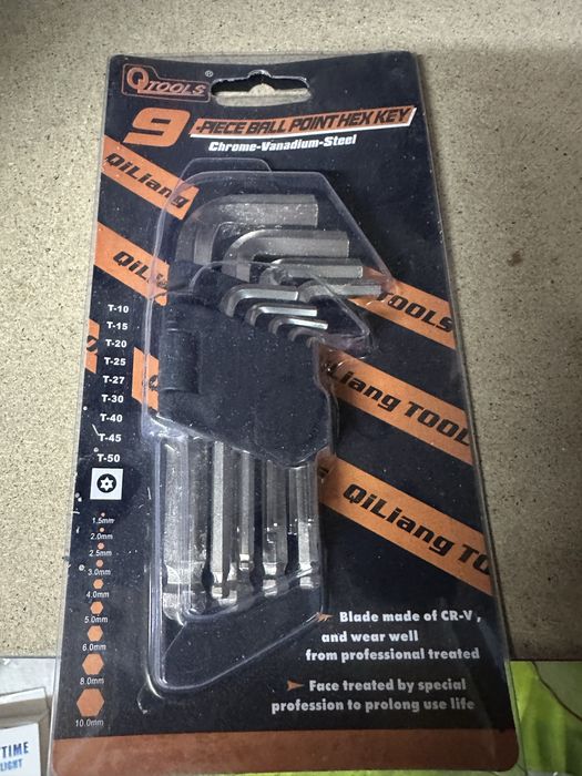 Zestaw kluczy imbusowych kulistych QTools 9 sztuk wykonany ze stali