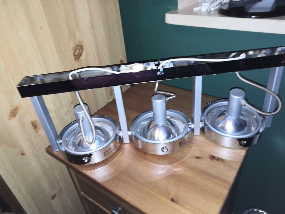 Lampa LED jak nowa, gratis dwie żarówki LED że