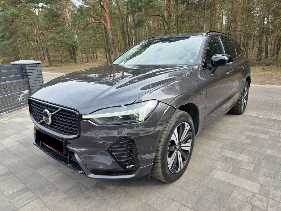 Volvo XC 60 Volvo XC60 _ R-Design _ Plugin _ 398 KM !!