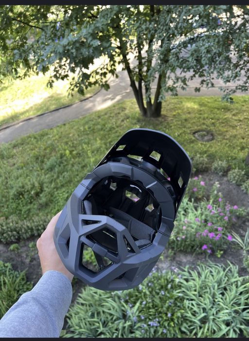 Вело шолом шлем 665грам mtb enduro downhill full face фулфейс fox rock