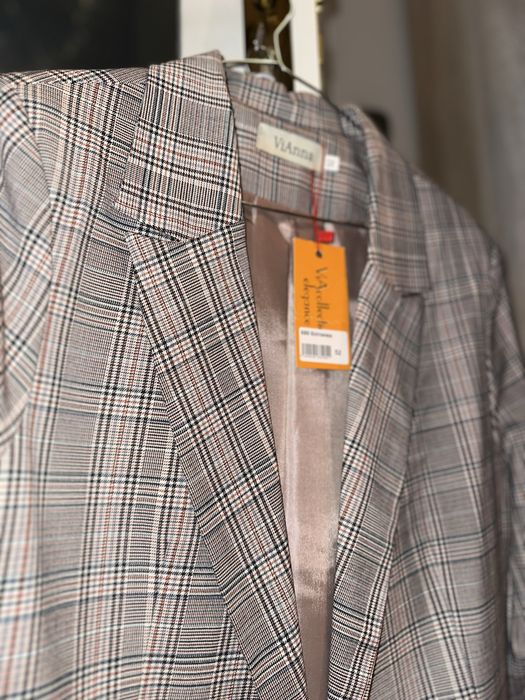 Жіночий піджак новий