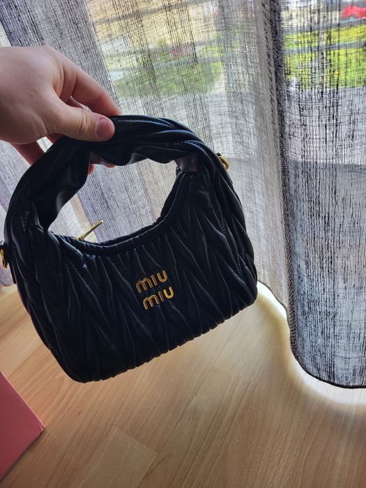 Bolsa preta Miu Miu original