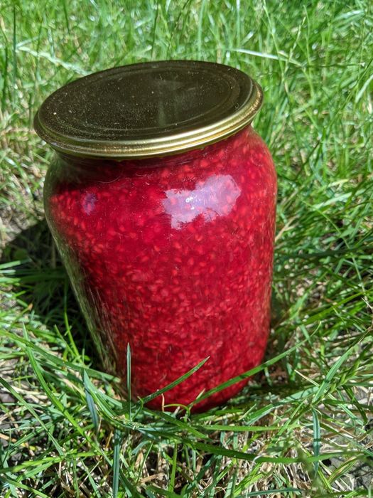 Малина у власному соці