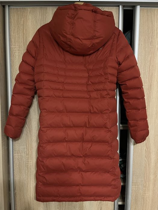 Пуховик жіночий Jack Wolfskin зимовий (розмір L)