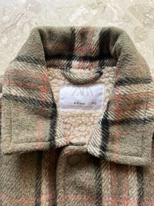 Дитяче пальто на шубці ZARA 4-5 110см