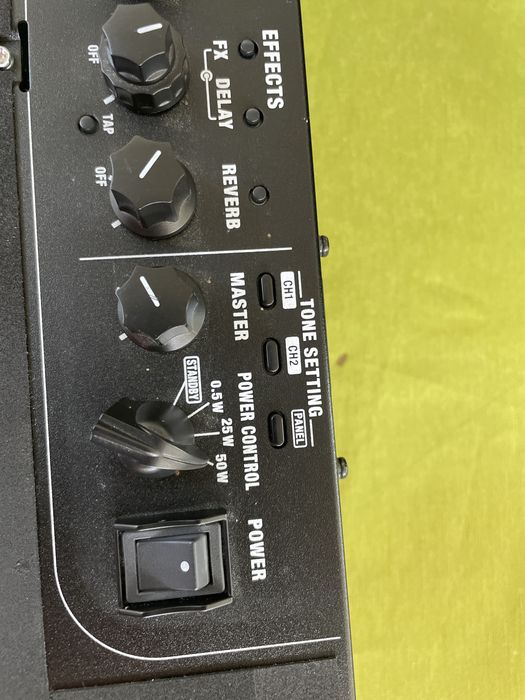 Boss Catana II amplificador com avaria