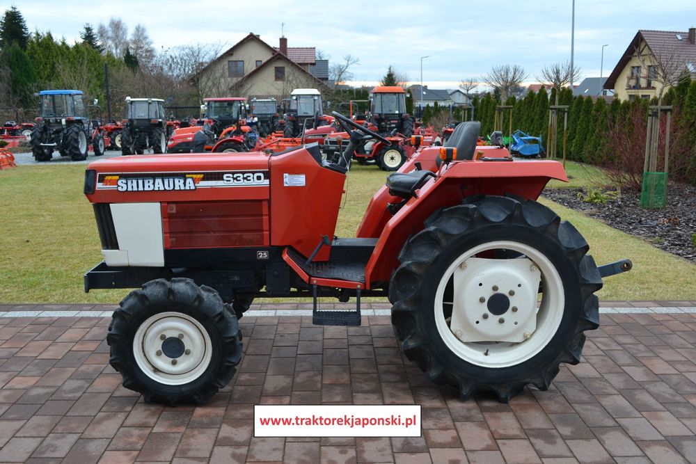 Traktorek japoński mini traktor Yanmar Kubota z ładowaczem