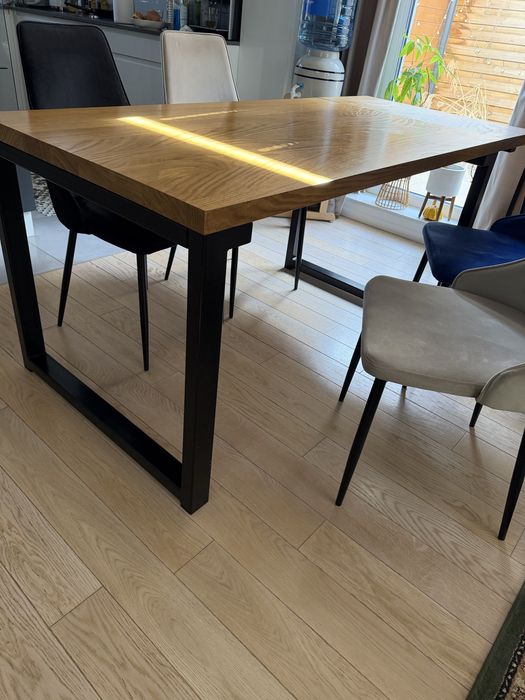 Stół industrialny robiony na zamówienie solidny rozkladany