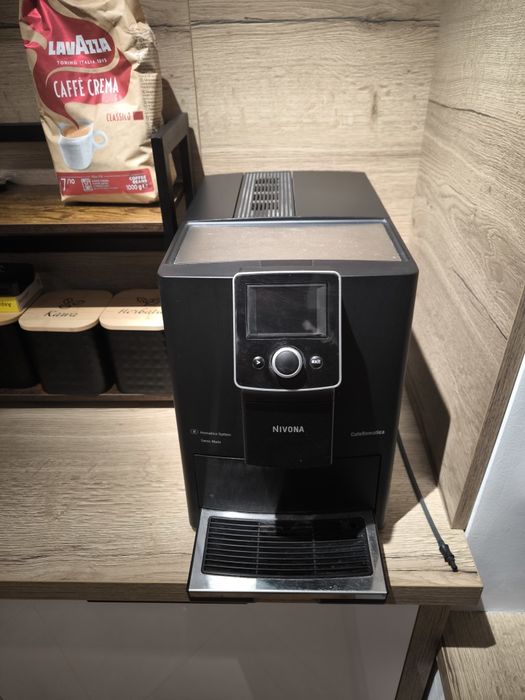Ekspres do kawy Nivona 820 + pojemnik na mleko