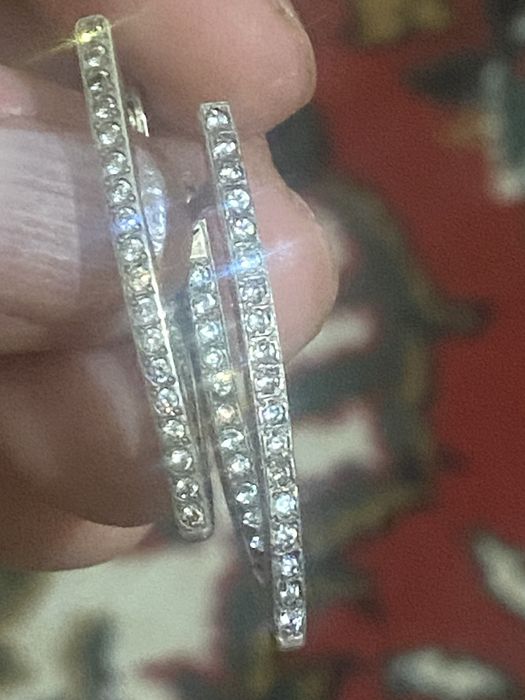 Продаю серебряные серьги 925*