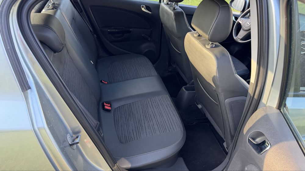 Opel corsa lift 1.2 klima alufelgi tempomat