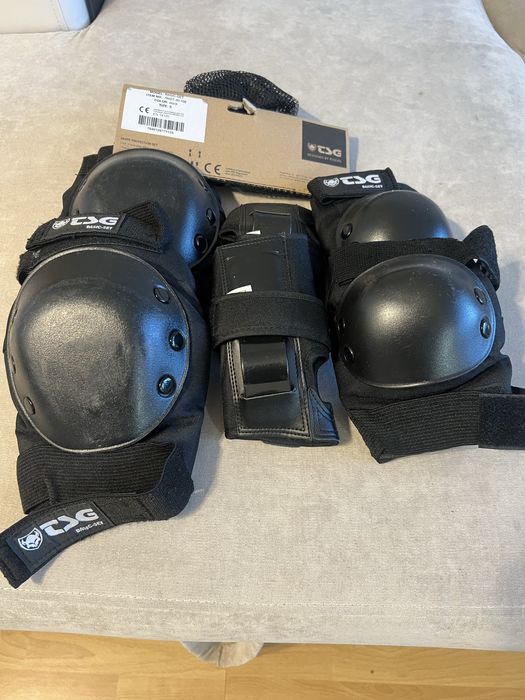 Ochraniacze  Basic zestaw ochraniaczy, czarne, S