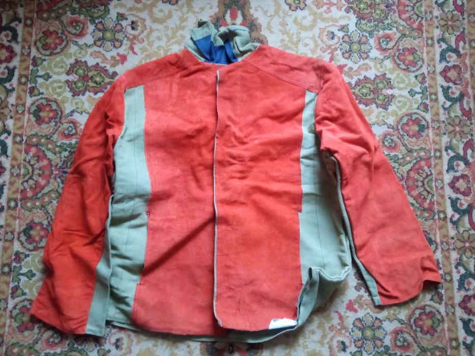 Продаю зварювальний костюм +380962117189