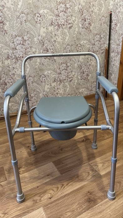 Стілець- туалет для дорослих ReMed