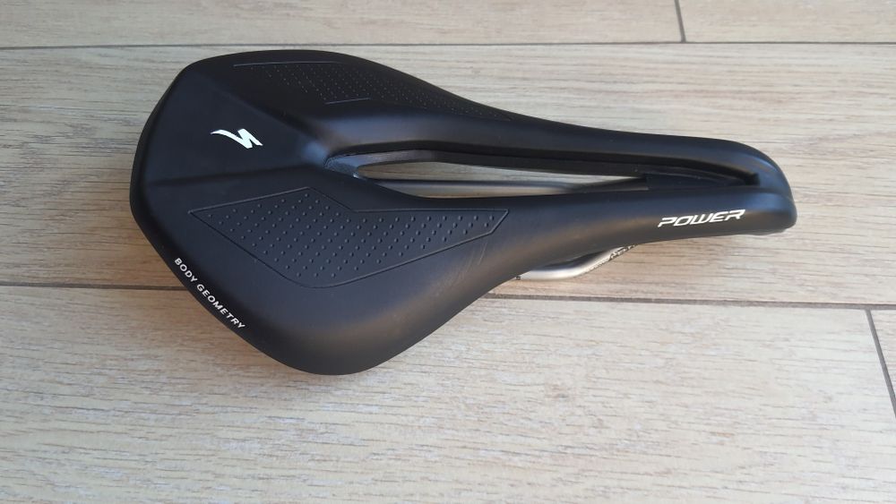 Siodło Siodełko  Specialized Power Comp 143