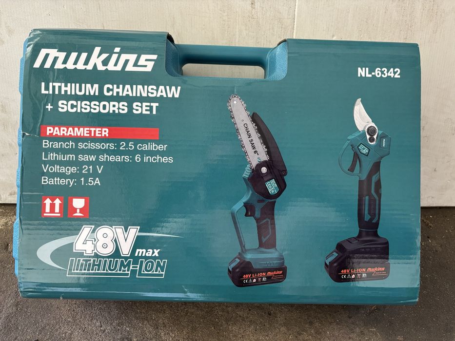 Mini serra e tesoura a bateria