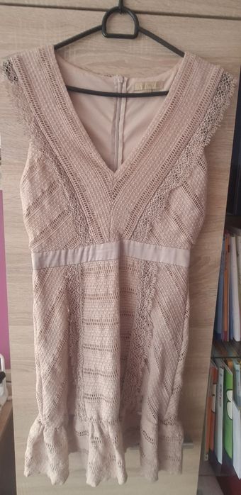 Pudrowa, letnia sukienka XS,S Koronka