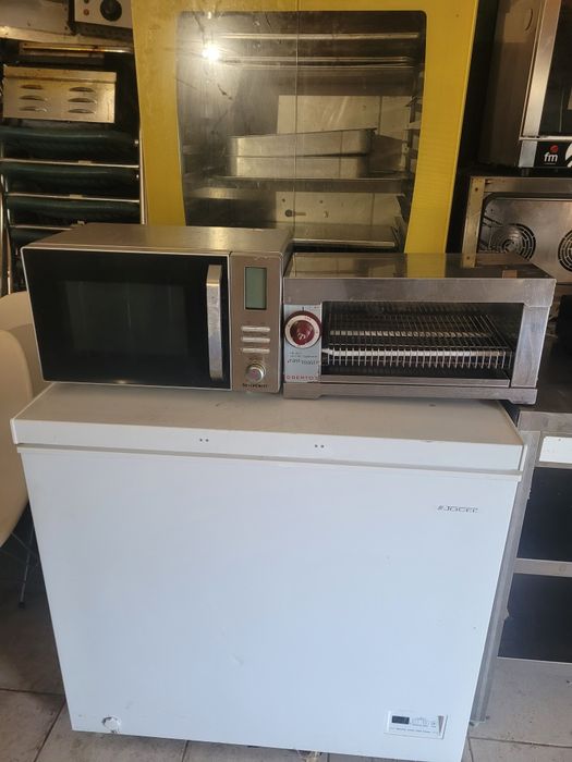 Vaios equipamentos cafe pastelari
