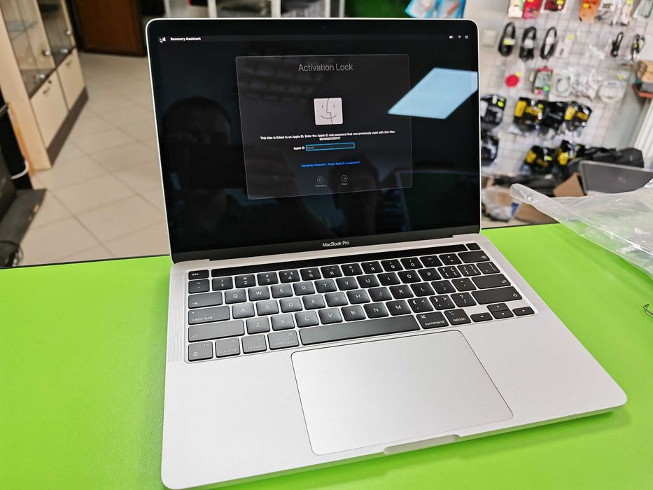 MacBook Pro M1 2020 A2338 iCloudLock Екран матриця, Apple Макбук Про М1 2020р. на деталі, батарея