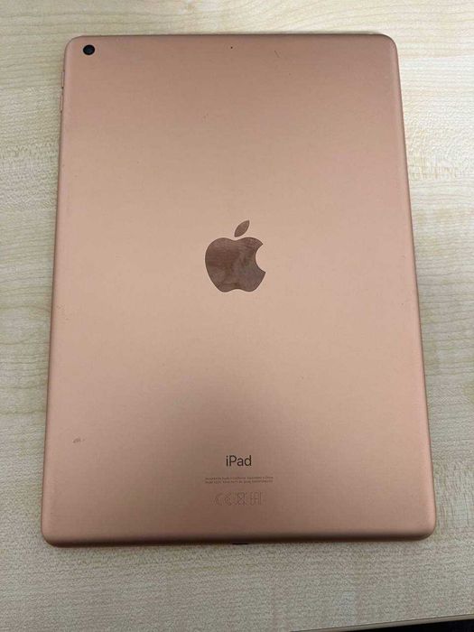 Продам iPad 8 A2270 Wi-Fi 32 gb
