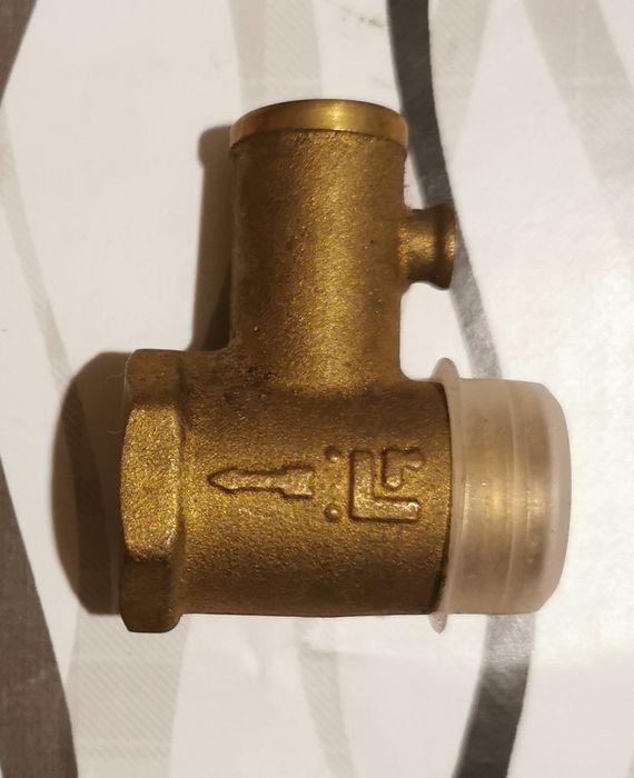 Клапан предохранительный для водонагревателя ARISTON 571730