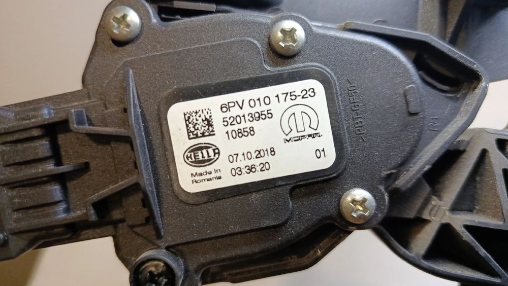 Pedal do acelerador FIAT Qubo (225_)