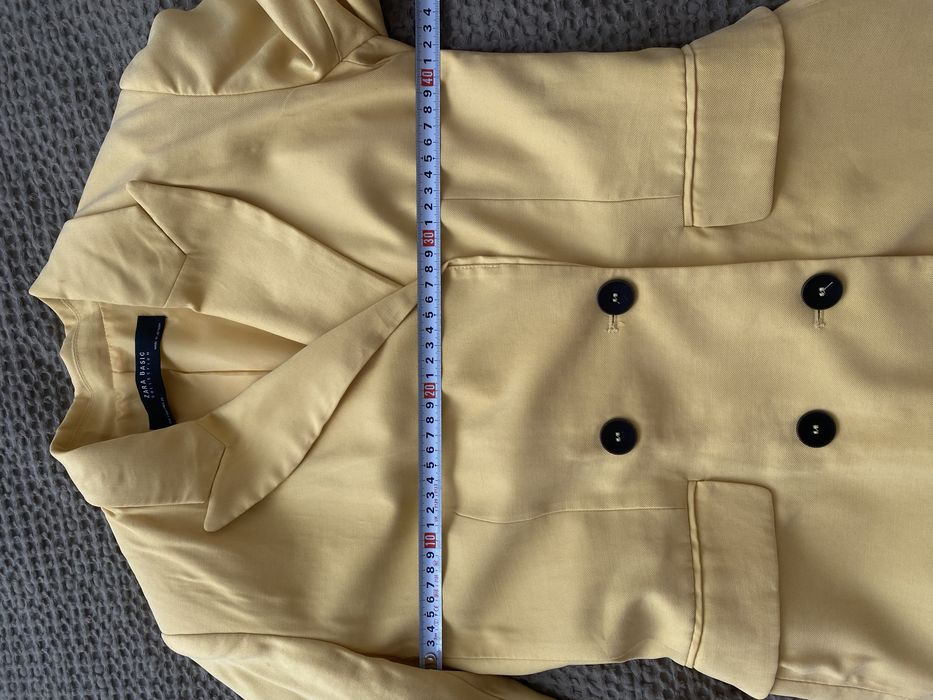 Блейзер жовтий Zara S