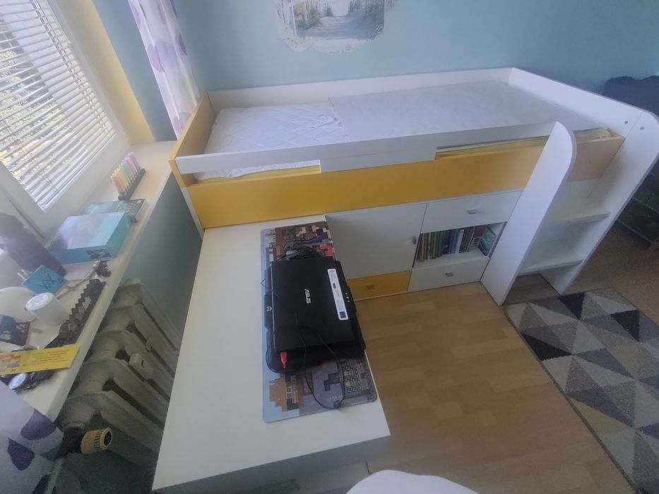 Łóżko dziecięce z szafkami i biurkiem jak nowe!!!