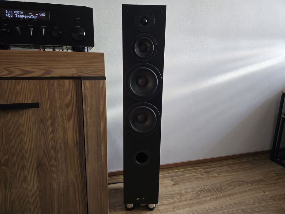 Kolumny STX GRAVITON 250