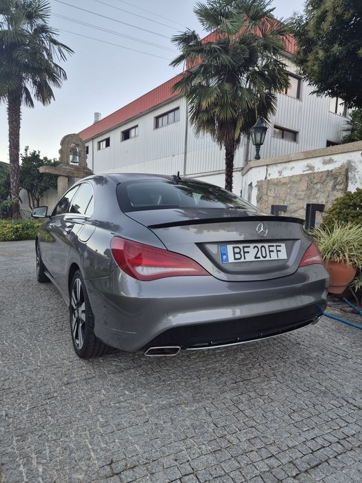 Mercedes-Benz CLA 180