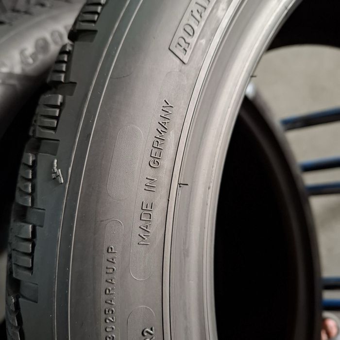 245/40/18+225/45/18 R18 Goodyear UltraGrip Perfomance 3 4шт зима