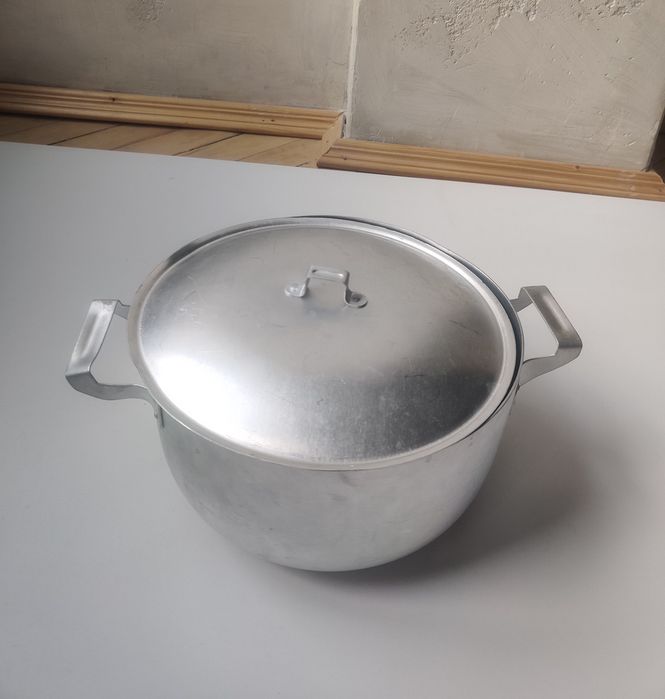 Алюмінієвий баняк (алюмінієва каструля)