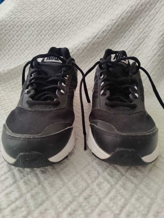 Sapatilhas Nike Air Relentless 5" tam. 42 em excelente estado