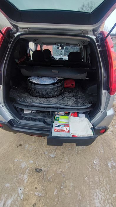 Продаю  авто  Нісан Ікстрейл