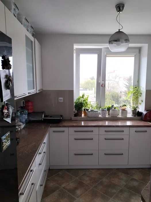 Funkcjonalne 4 pokoje i duże zamknięte podwórze