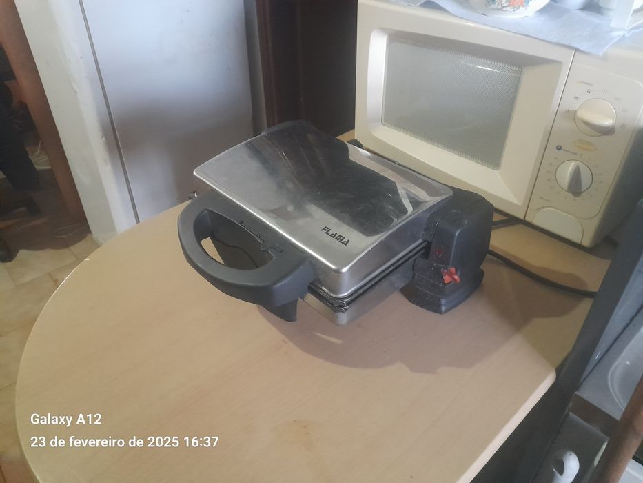 Grelhador tipo tostadeira