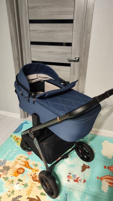 Продам коляску Carello Ultra 2 в 1