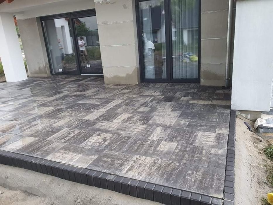 Ukladanie kostki brukowej