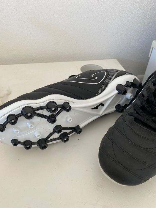 Botas de Futebol Nr 43