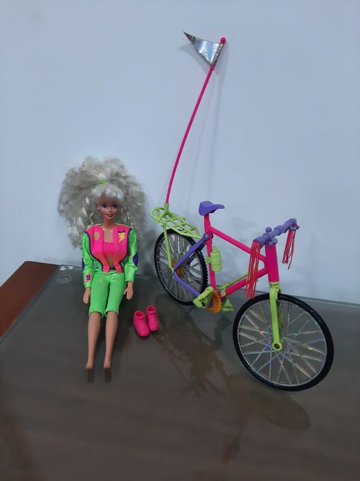 Bicicleta barbie c,barbie