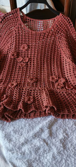 Blusa senhora arrendada nova sem uso  da Zara