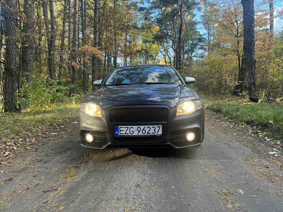 Audi A4 Limousine Audi A4 B7 | RS Style |