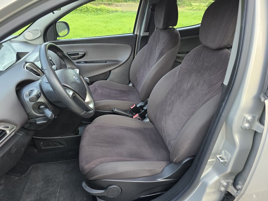 Lancia Ypsilon 1.2 Fire Nacional